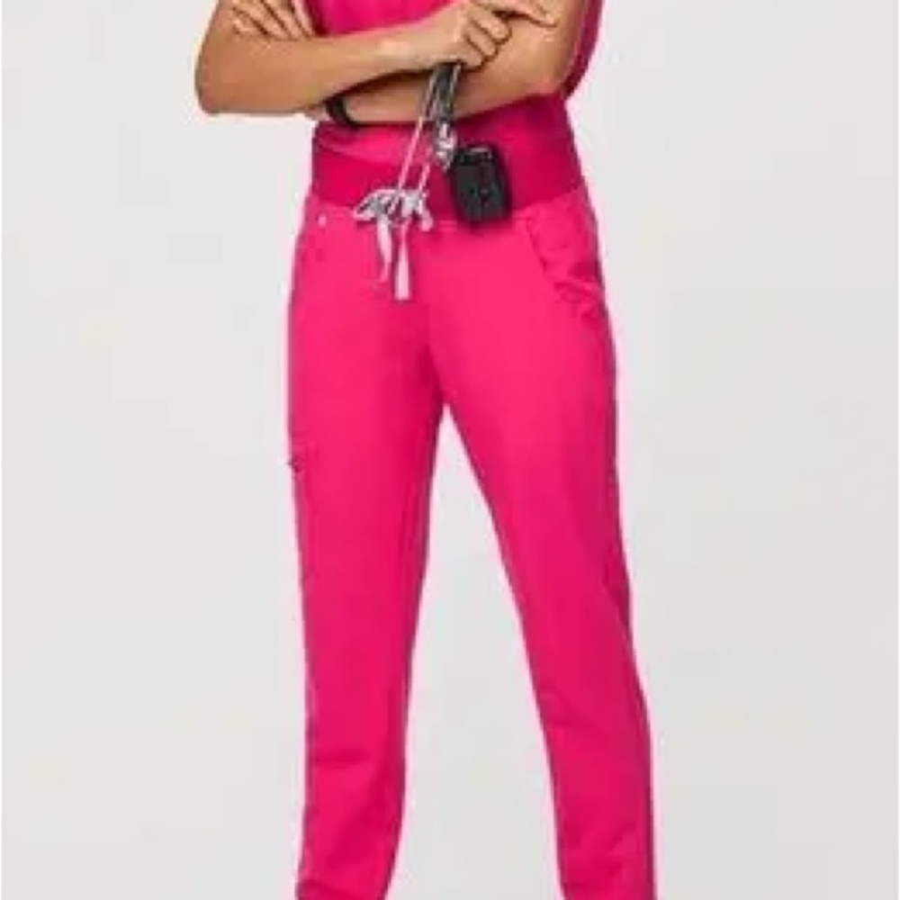 Figs Yola Shocking Pink Medium Petite Skinny Scrub Pants Women’s